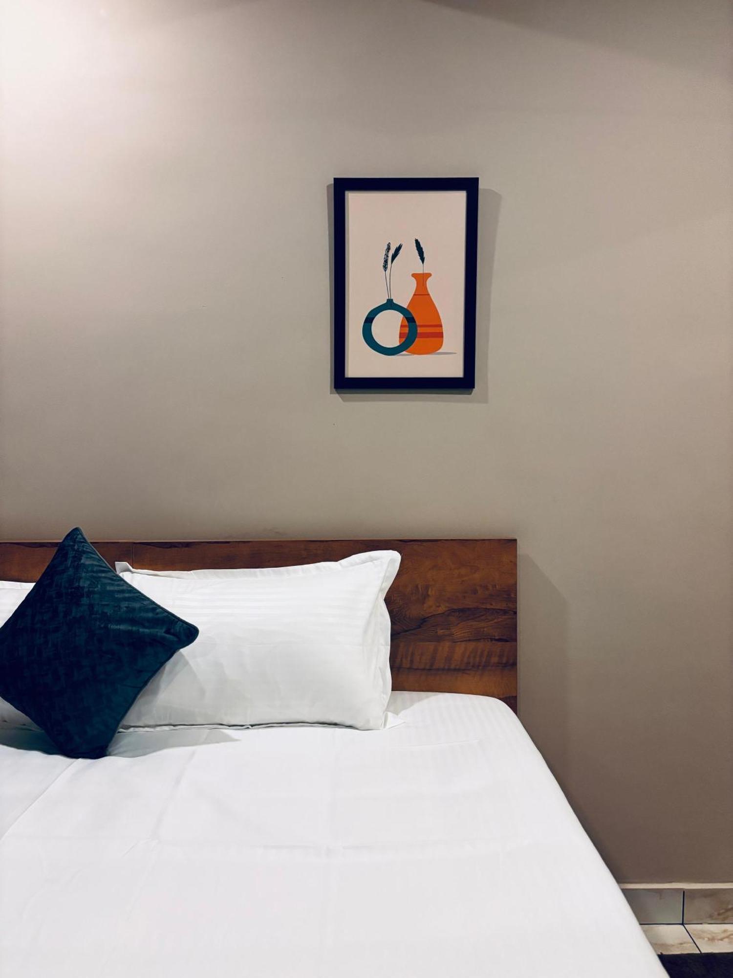 Igloo Stays Kakkanad Kochi Luaran gambar